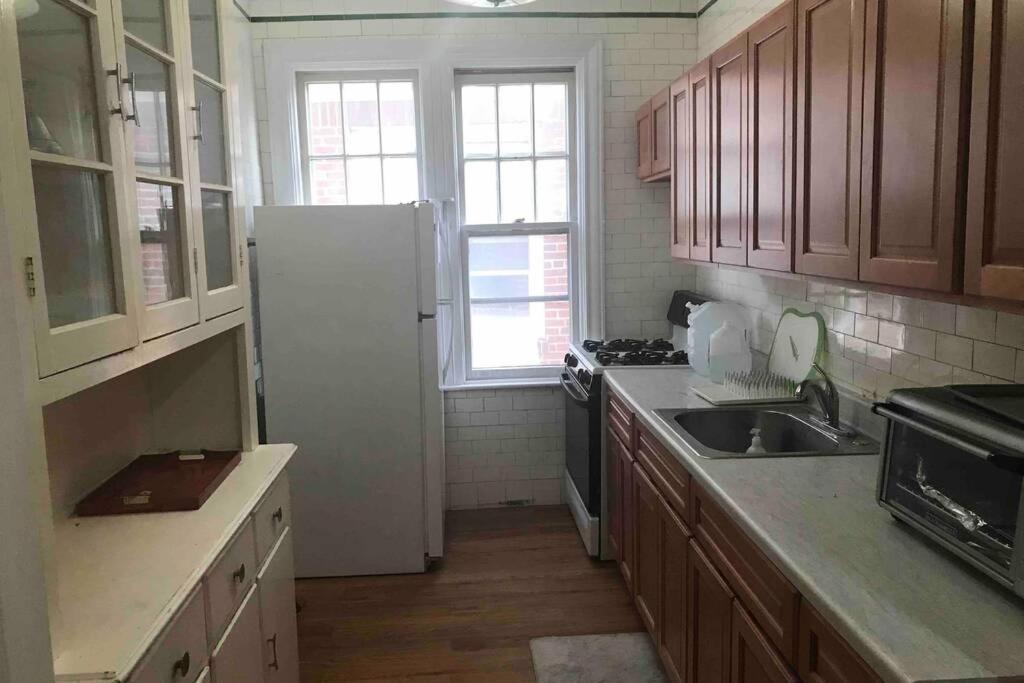 Cozy 2 Bedroom Apartment In Queens 뉴욕 외부 사진